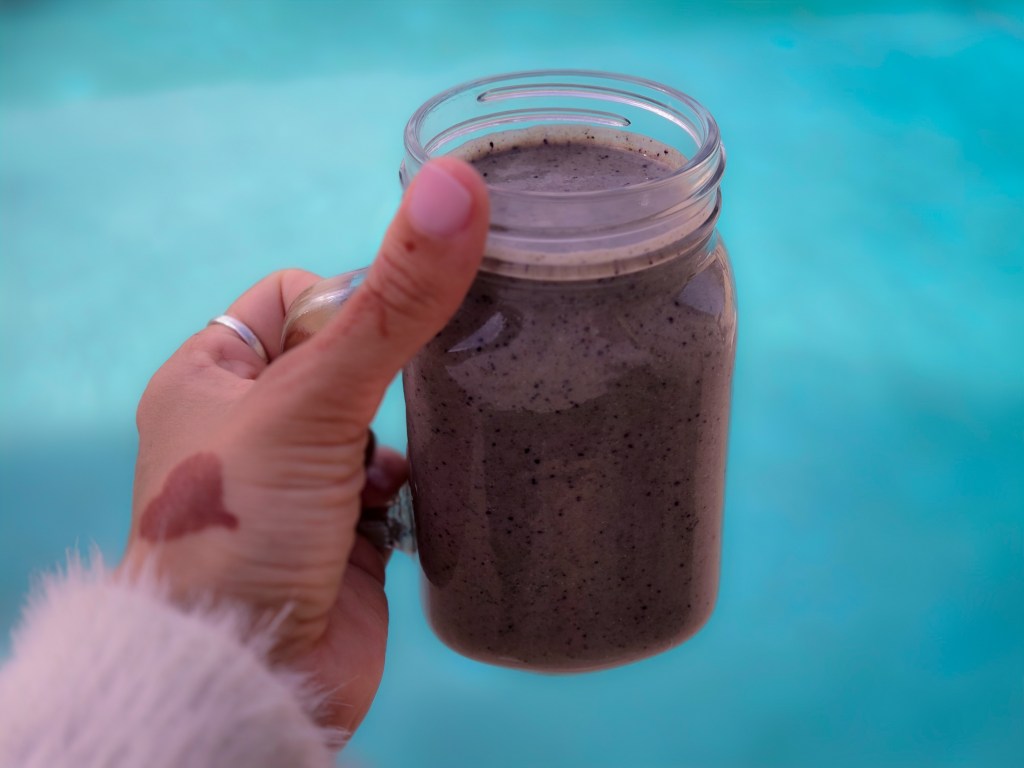 Idea 31. Pineapple & Papaya Smoothie. How to Make Papaya&nbsp;Seeds?